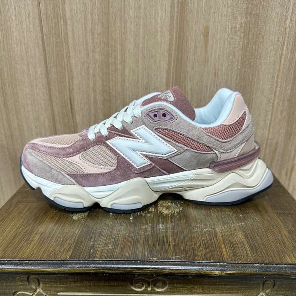 New Balance Women's Blush and Beige Sneakers